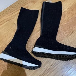 Gioseppo Tynset stretch tall sneaker boot